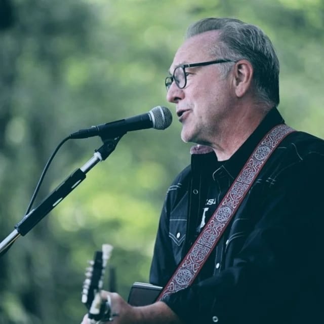 Promotional image for Thom Ellis's performance at Uncle Lenny's Country Cafe